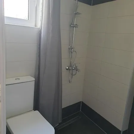 A Pleasent Small -Studio Close To The Port Of Volos Exterior photo