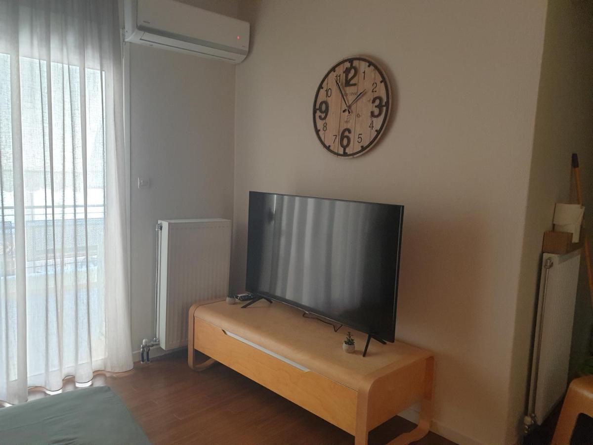 A Pleasent Small -studio Close To The Port Of